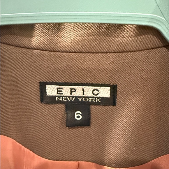 Epic New York Chic Brown Blazer size 6 - Picture 2 of 6